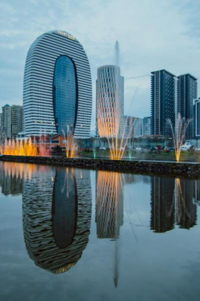 Oval Palace Apartments Batumi